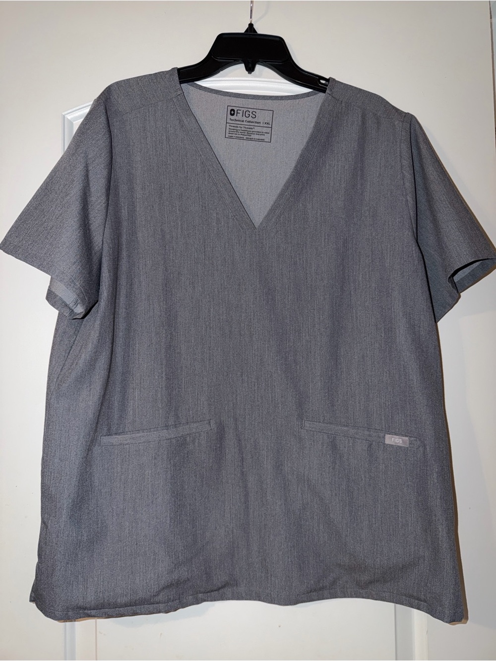 Figs Graphite Casma™ - Three-Pocket Scrub Top
2XL